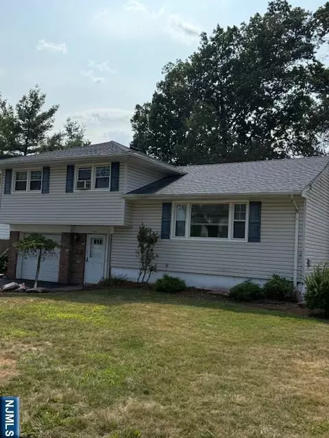 Dumont, NJ 07628,496 Prospect AVE