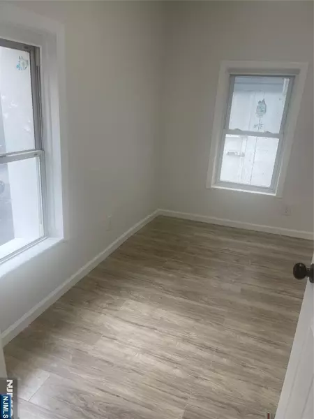 281 Hope AVE #2, Passaic, NJ 07055