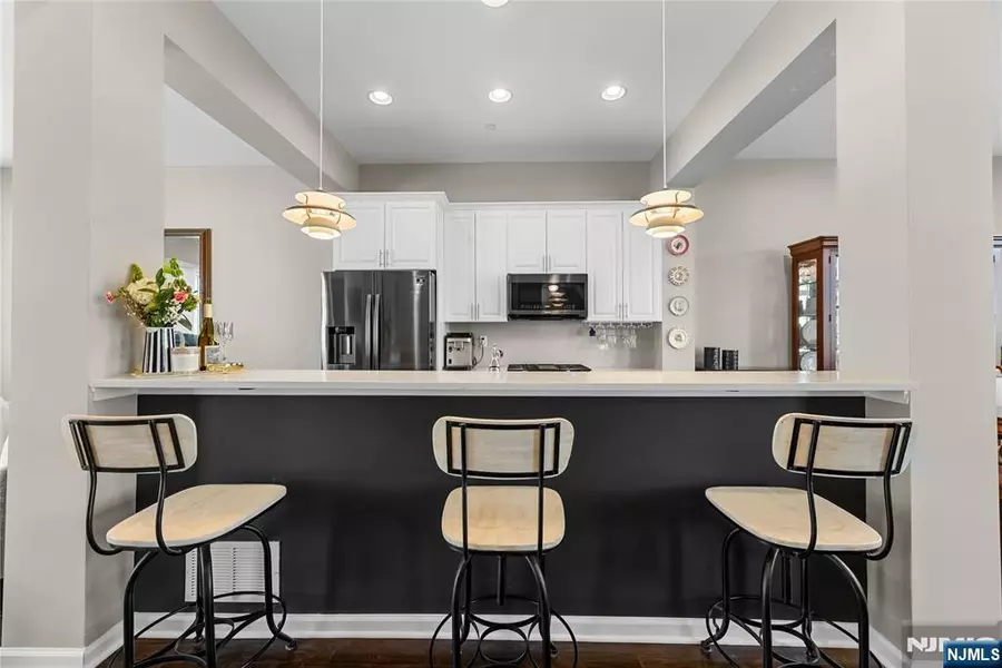 88 Roosevelt DR, Wood Ridge, NJ 07075
