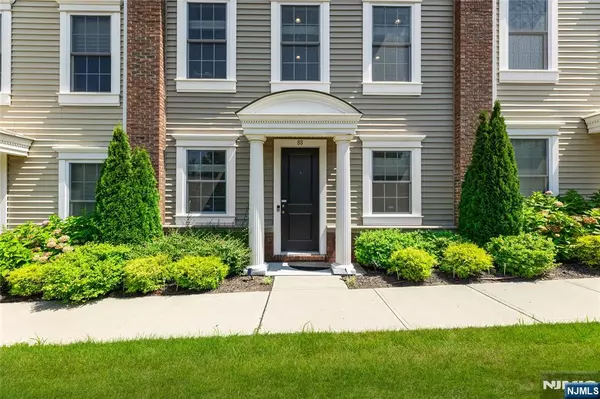 Wood Ridge, NJ 07075,88 Roosevelt DR