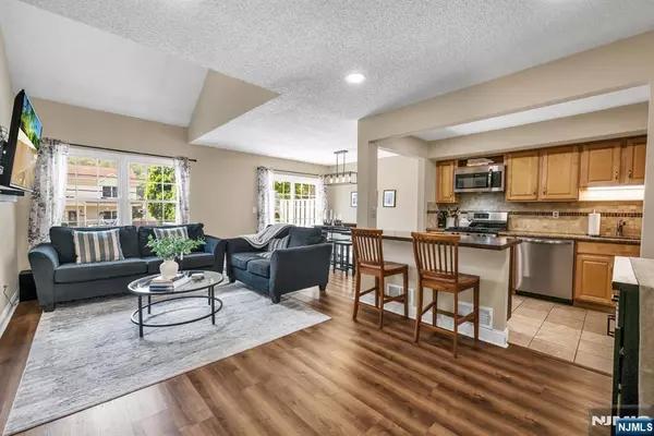 Wanaque, NJ 07465,26 Dena DR