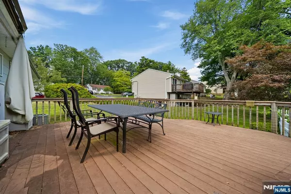 Northvale, NJ 07647,415 Clinton AVE