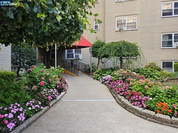 Fort Lee, NJ 07024