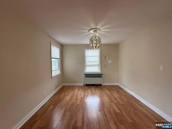 North Arlington, NJ 07031,6 Wesley PL