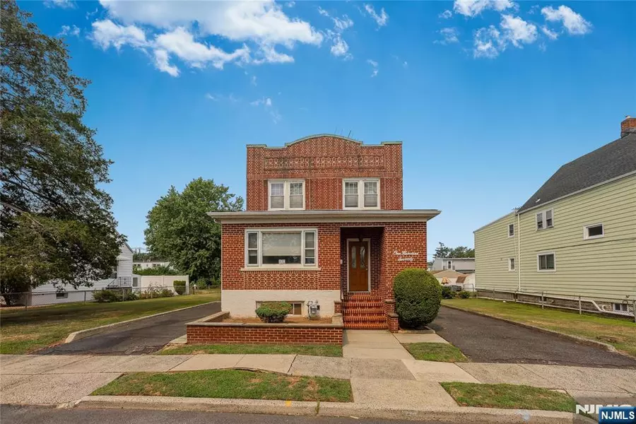 170 Pake ST, Nutley, NJ 07110