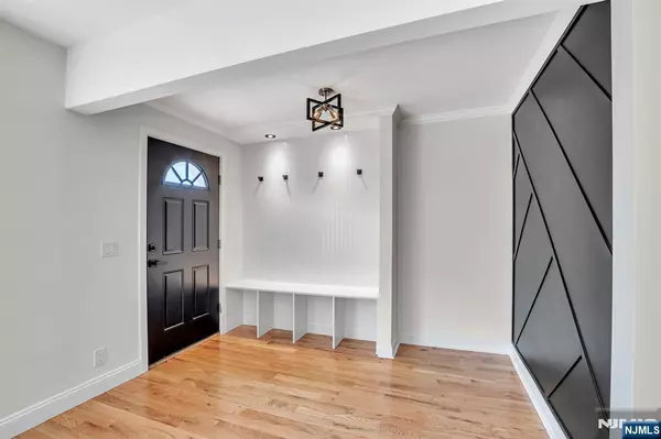 North Arlington, NJ 07031,21 William ST