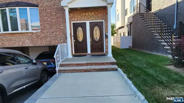 2279 7th ST #2, Fort Lee, NJ 07024
