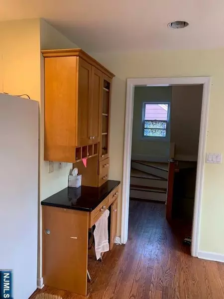 166 Herrick, Teaneck, NJ 07605