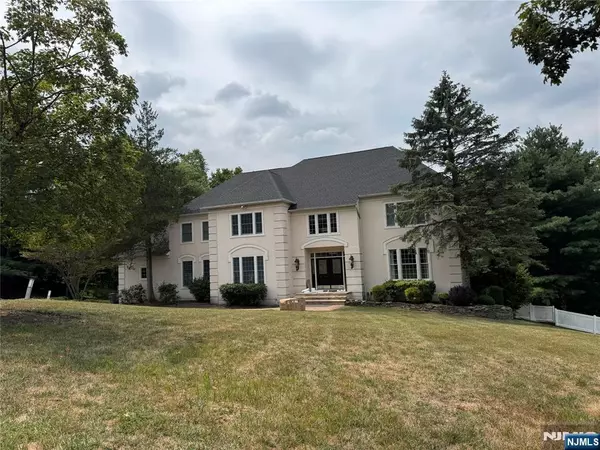 17 Shadow RDG, Wayne, NJ 07470