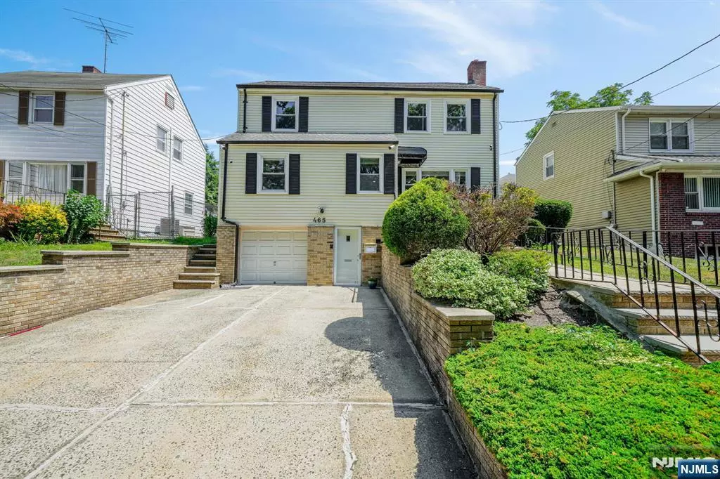 Newark, NJ 07104,465 Lake ST