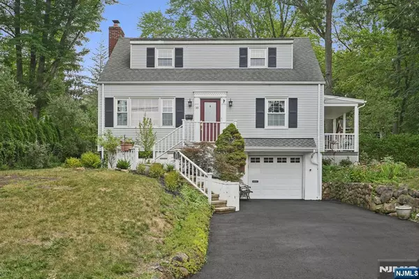 55 Valley View TER, Wayne, NJ 07470