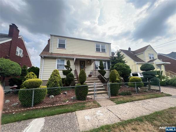 198 Banta AVE #2, Garfield, NJ 07026
