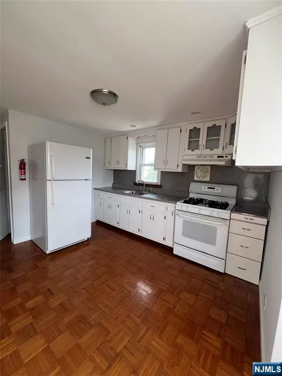 Garfield, NJ 07026,198 Banta AVE #2