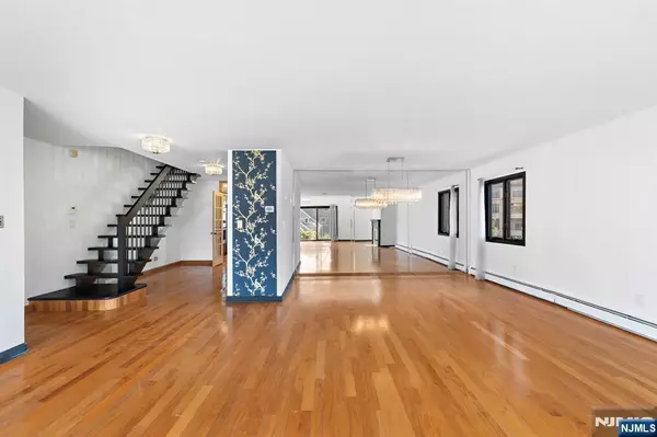 North Bergen, NJ 07047,8000 River RD #9B