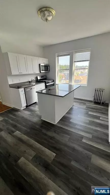 Nutley, NJ 07110,140 Franklin AVE #2C