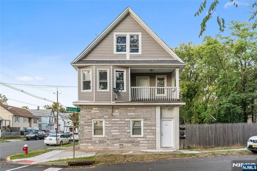 301 Manson PL, Plainfield, NJ 07063