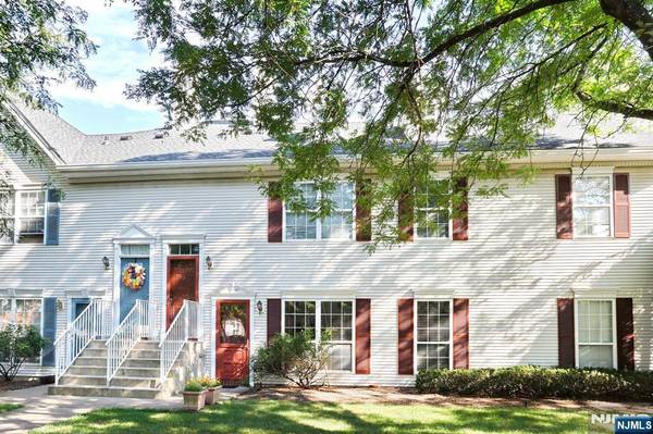 1003 Cumberland CT, Mahwah, NJ 07430