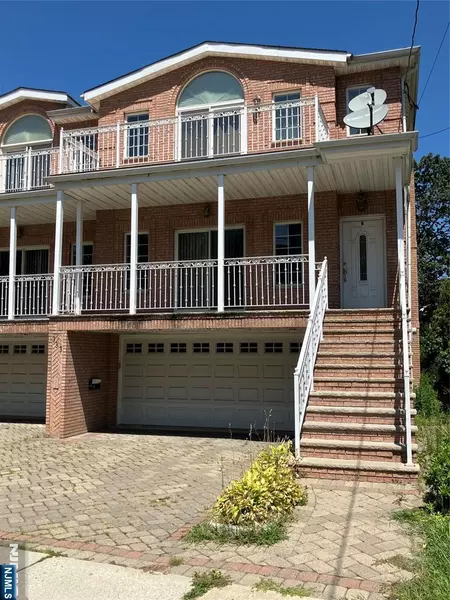 333 Lincoln AVE #B, Fort Lee, NJ 07024