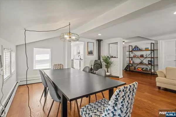 Wayne, NJ 07470,15 Dalewood RD