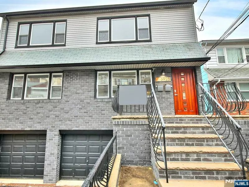 6925 Liberty AVE #2nd Fl, North Bergen, NJ 07047