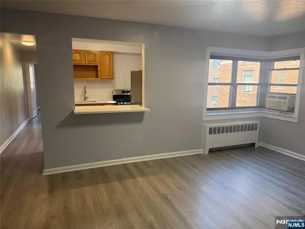 Fort Lee, NJ 07024,2339 Hudson TER #D10
