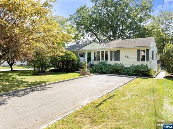 654 Woodbridge AVE, Woodbridge, NJ 07001