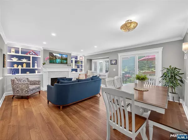 Mahwah, NJ 07430,92 Hopkins CT