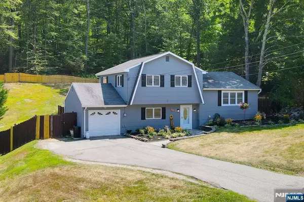 West Milford, NJ 07480,95 Morris AVE