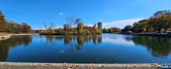 8800 Boulevard East #4B, North Bergen, NJ 07047