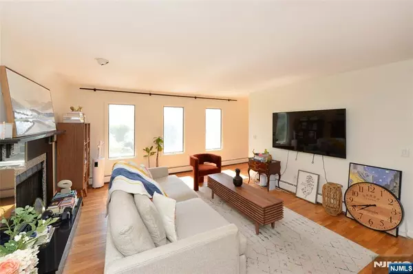 Hackensack, NJ 07601,73 S Prospect AVE