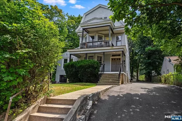 132 Roseland AVE, Caldwell, NJ 07006