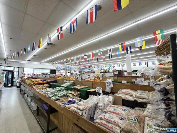 Roselle, NJ 07203,711 1st AVE