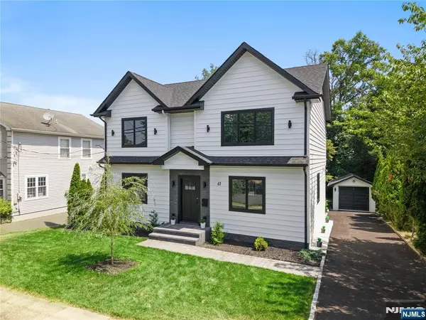 61 Pomona AVE, Fair Lawn, NJ 07410