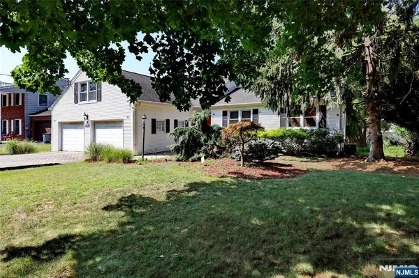 Dumont, NJ 07628,5 Campi CT
