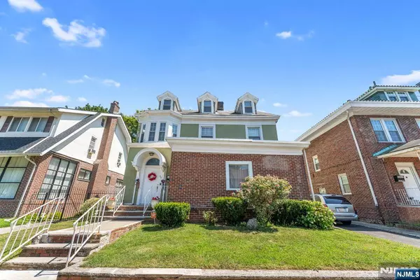 Newark, NJ 07108,78-80 Girard PL