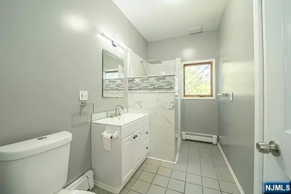 Garfield, NJ 07026,112 Prospect ST #2