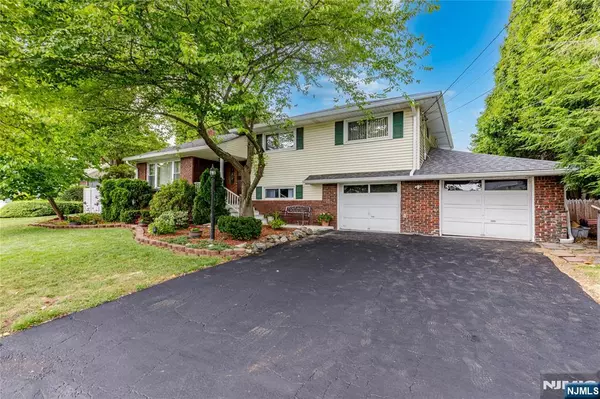 Oradell, NJ 07649,764 Sherwood CT