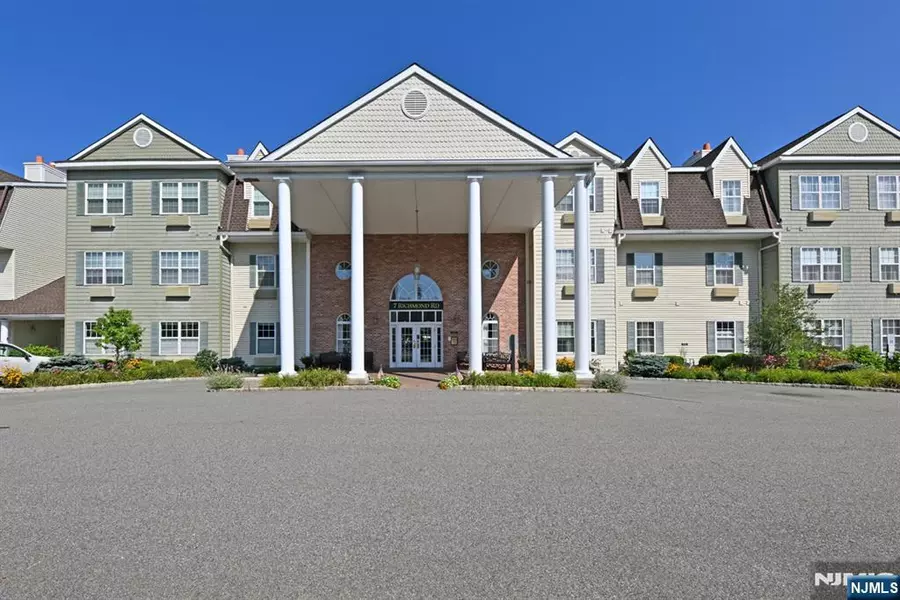 7414 Richmond RD #7414, West Milford, NJ 07480