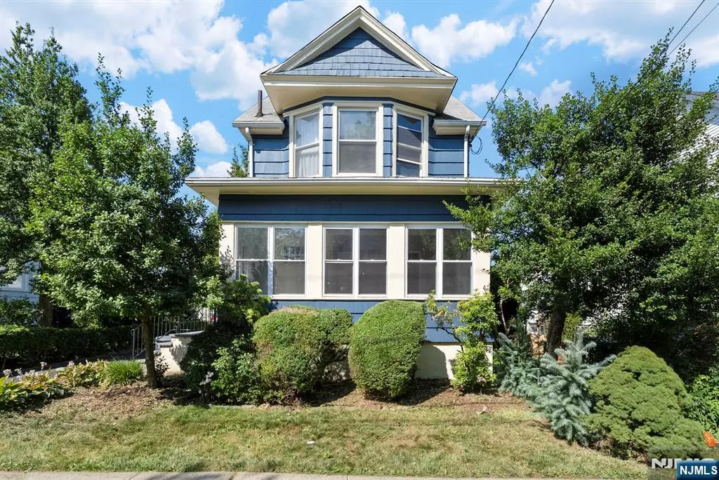 Maplewood, NJ 07040,37 Tuscan ST