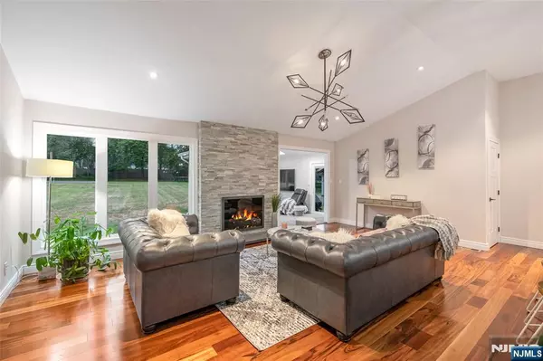 Wyckoff, NJ 07481,137 Elmwood PL