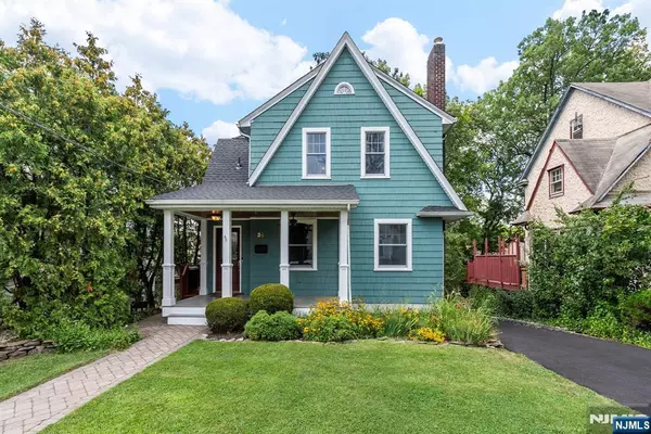 34 Harding RD, Glen Rock, NJ 07452