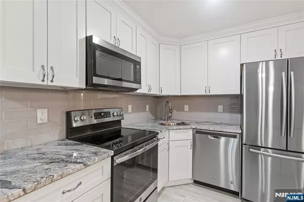 Newark, NJ 07102,111 Mulberry ST #2K