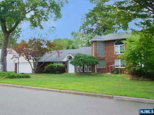 191 Haase AVE, Paramus, NJ 07652