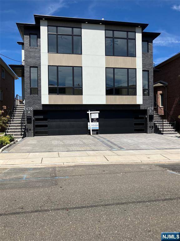 439 B 1st ST, Palisades Park, NJ 07650