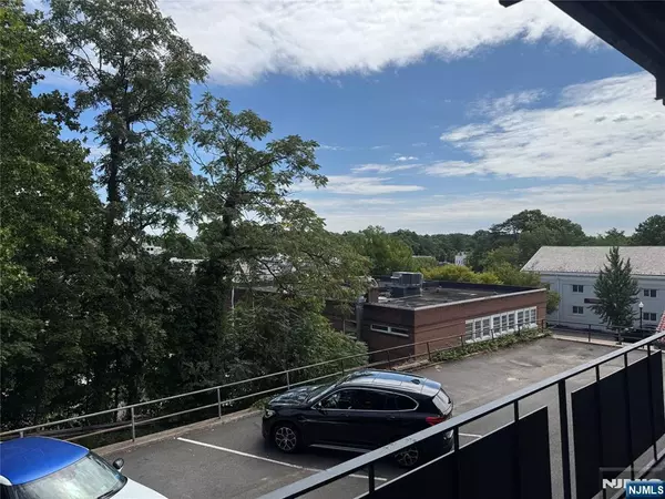 10 Corsa TER #6, Ridgewood, NJ 07450