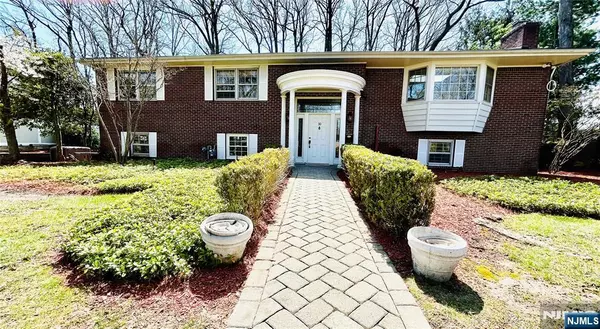 Englewood Cliffs, NJ 07632,30 Reiner PL