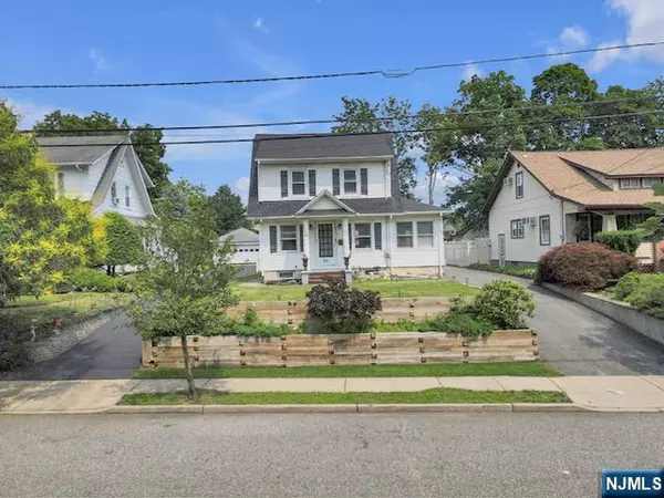 23 Brookside AVE, Hawthorne, NJ 07506