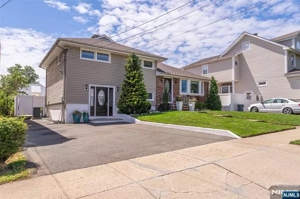 Lyndhurst, NJ 07071,506 Park PL