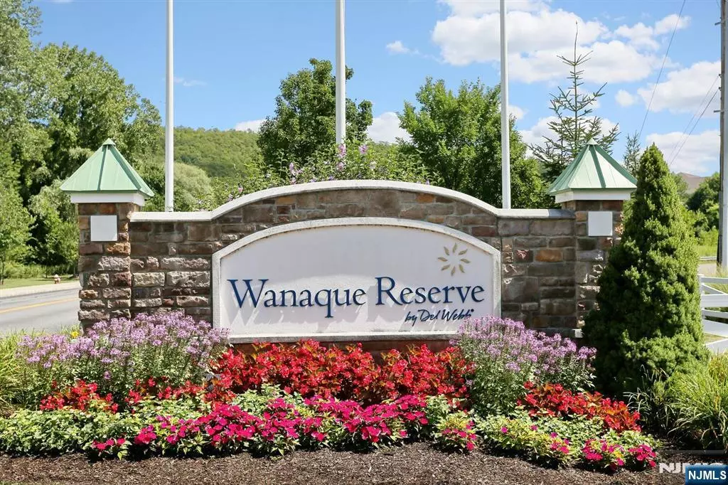 Wanaque, NJ 07465,7217 Warrens WAY