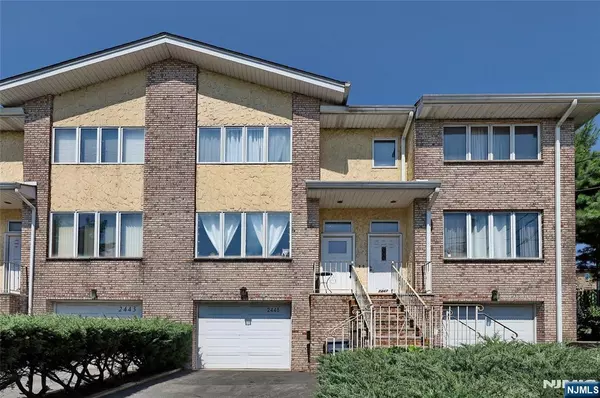 2445 6th ST, Fort Lee, NJ 07024